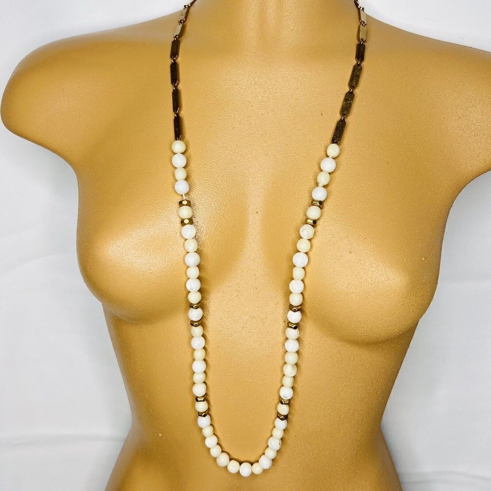 Stella & Dot Alabaster Stone Round Beaded Silver Tone Panel Necklace 38“